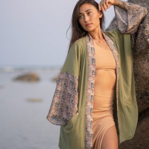 GREEN – EMBRACE